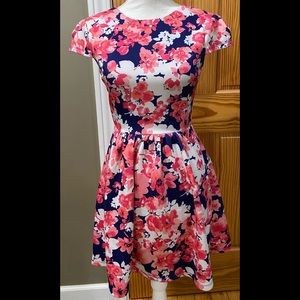 B. Darlin Floral Print Dress